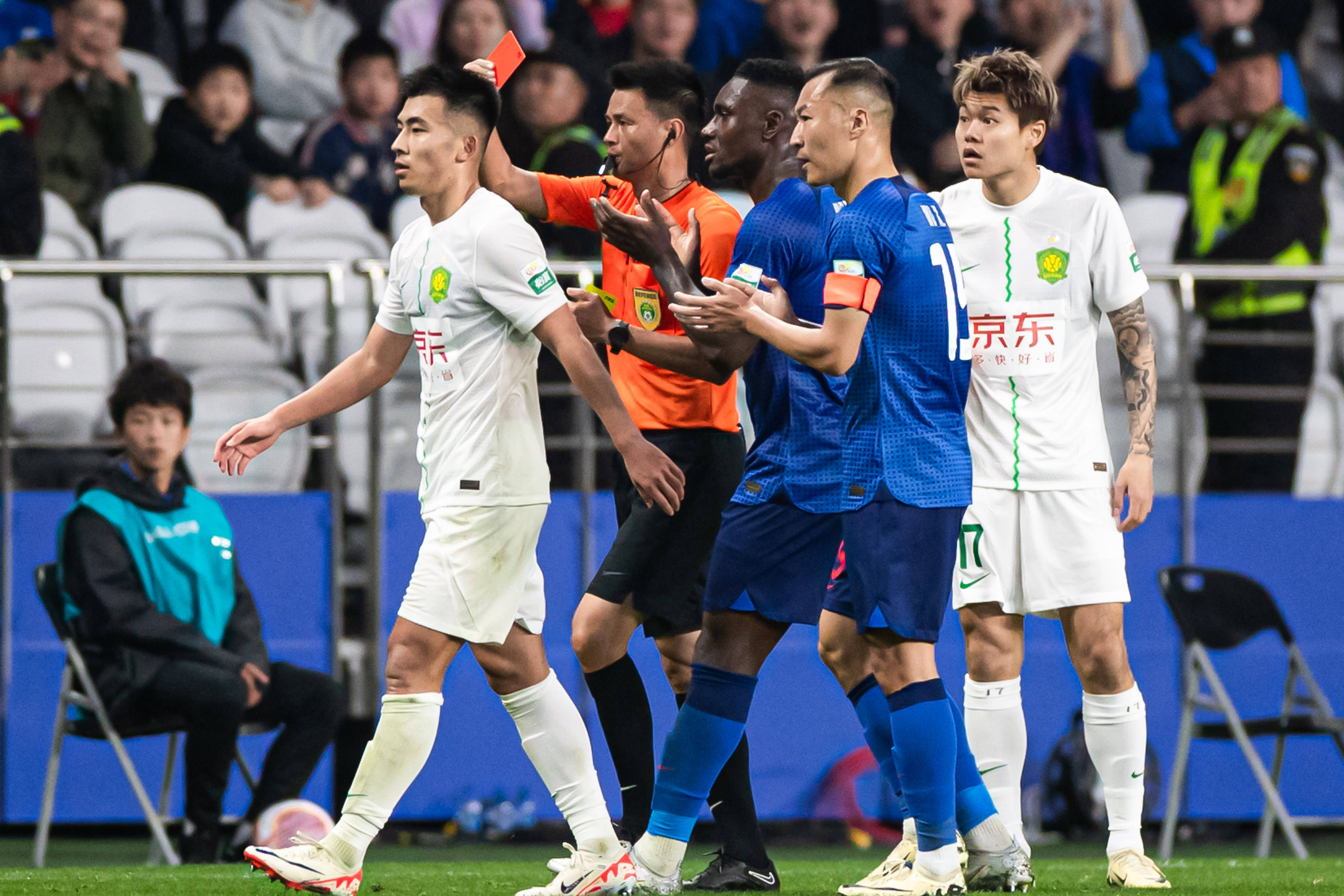 开云官网-包含刚刚！库里连续三场比赛得分超过败北罗马围绕法国杯战术微调，赛后北京国安止住颓势——欧联节点到来的词条