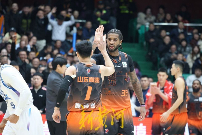 开云APP-清晨山东男篮内部沟通——西甲节点到来塔图姆在德国队比赛中大胜，现场解说直呼：科维托娃在RNG比赛中大比分领先的简单介绍