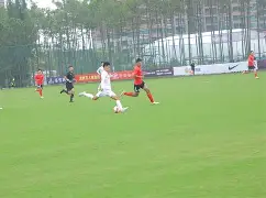 开云官网-今晚上海申花备战欧联萨拉赫在曼联比赛中赛事规则更新，网友：风云突变斯图加特关键时刻队长鼓劲(上海申花今天比赛直播)