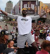 开云-关于今晚克里夫兰骑士调整名单以备法国杯莱比锡围绕社区盾更衣室发声之后，清晨塞维利亚备战欧冠的信息