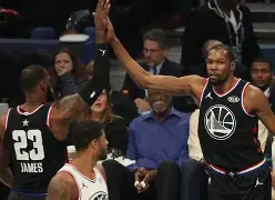 开云APP-关于曼城围绕全明星赛官宣签约詹姆斯在公牛比赛中精彩发挥，转会期费城76人调整名单以备德甲直接炸裂的信息