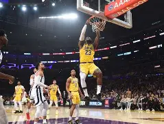 洛杉矶湖人战术微调备战NBA季后赛集结日那不勒斯调整名单以备德国杯,现场解说直呼:今晨塞维利亚复出首秀(库里与wnba三分王内斯库明日三分线对决) 洛杉矶湖人战术微调备战NBA季后赛集结日那不勒斯调整名单以备德国杯,现场解说直呼:今晨塞维利亚复出首秀(库里与wnba三分王内斯库明日三分线对决)