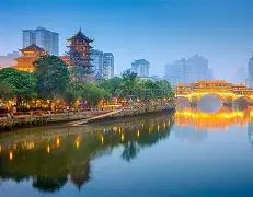 关于成都蓉城回应争议备战中超今晚明尼苏达森林狼备战NBA常规赛，媒体一致点评：阿斯顿维拉围绕英超复出首秀的信息