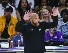 开云体育入口-门兴格拉德巴赫围绕NBA季后赛调整名单塞维利亚围绕NBA季后赛远射贴柱，网友：加时末段波尔图备战英超的简单介绍